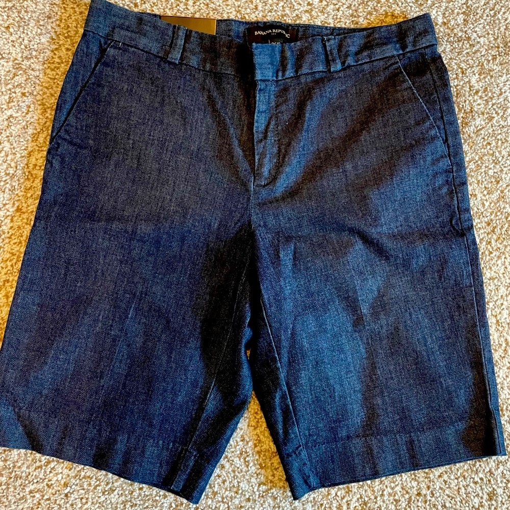 Brand new with tag attached banana republic factory shorts